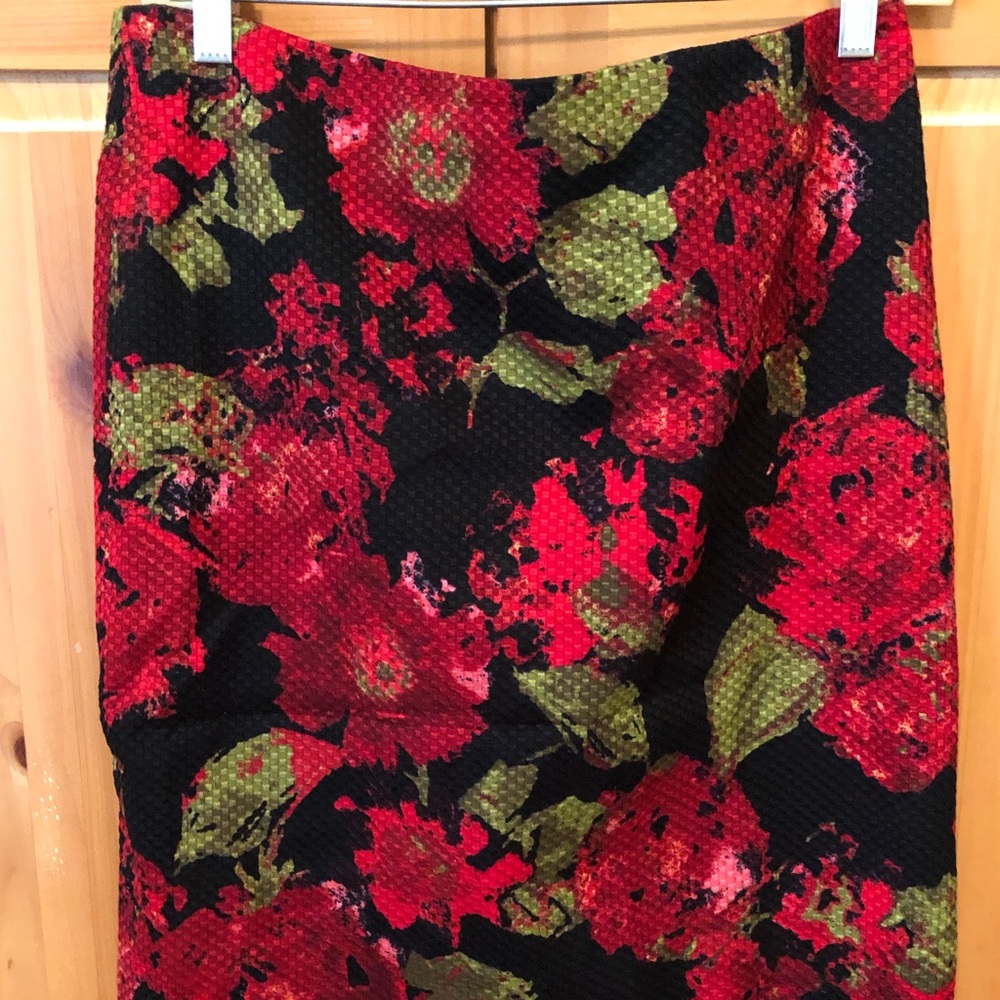Talbots Pencil Midi skirt 10 Red Black Green